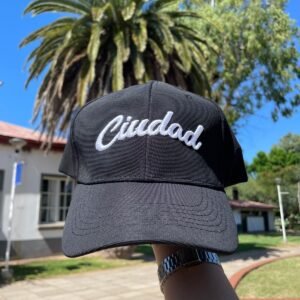 Gorra ciudad negra